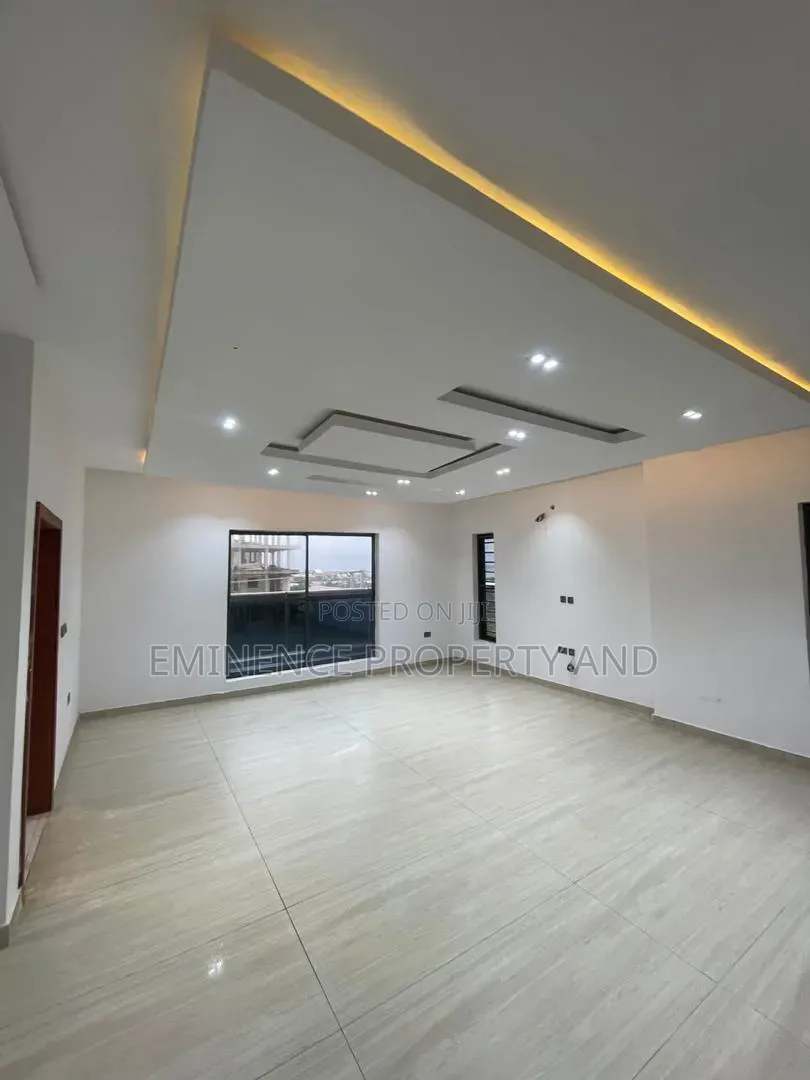 2bdrm Apartment in Chevron for rent in Chevron