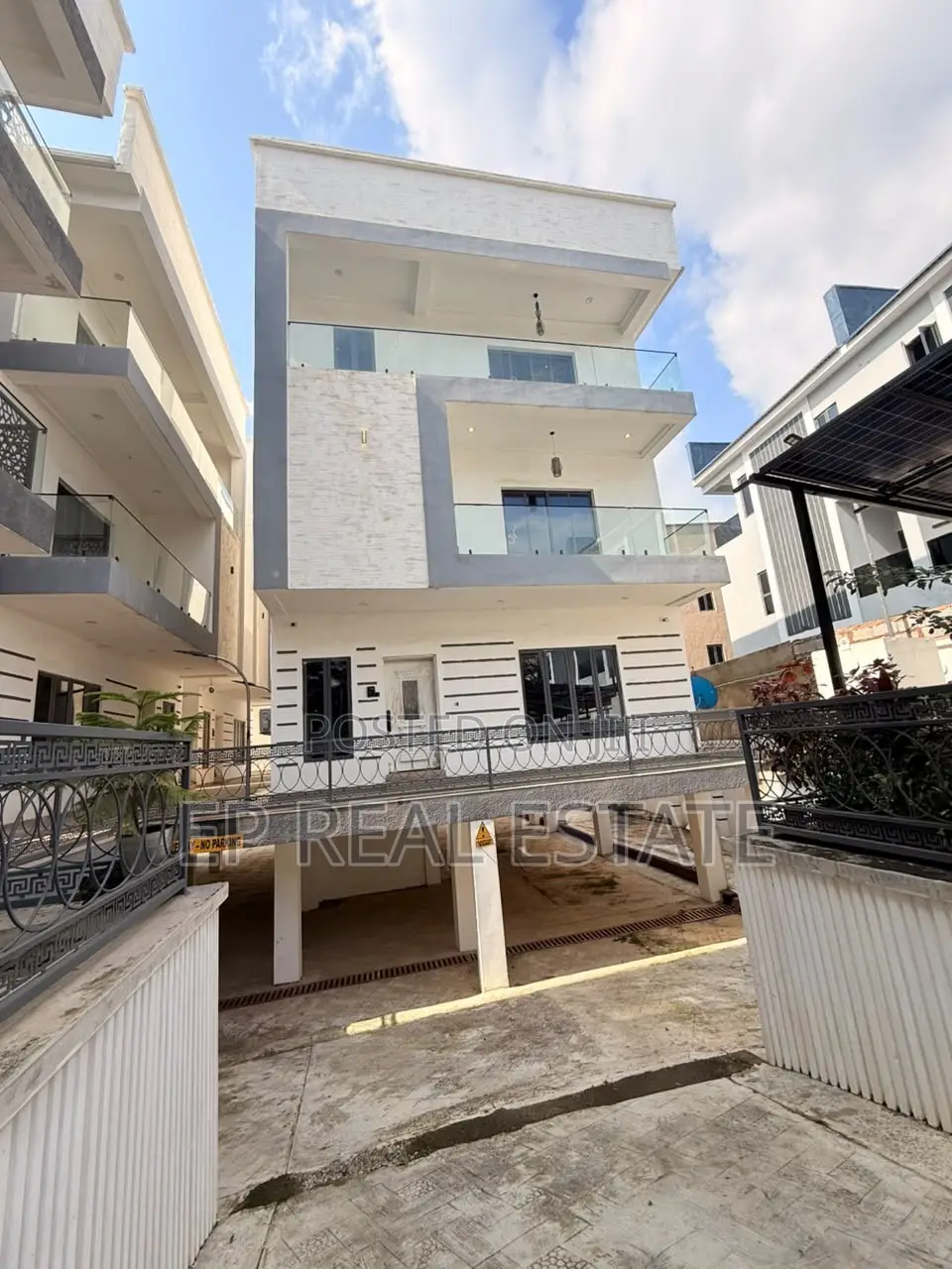 4bdrm Duplex in Utako for sale in Utako