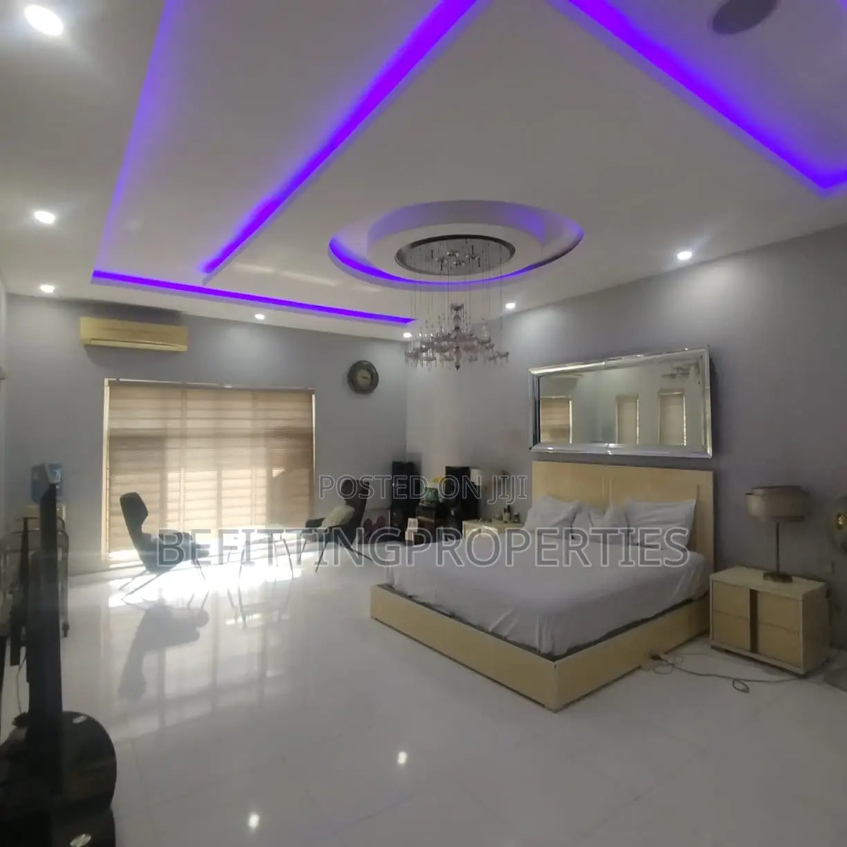 6bdrm Mansion in Lekki for sale in Lekki