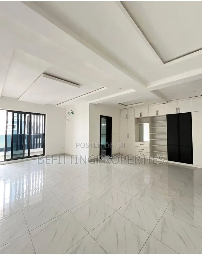 4bdrm Duplex in Lekki Phase 1 for sale in Lekki Phase 1