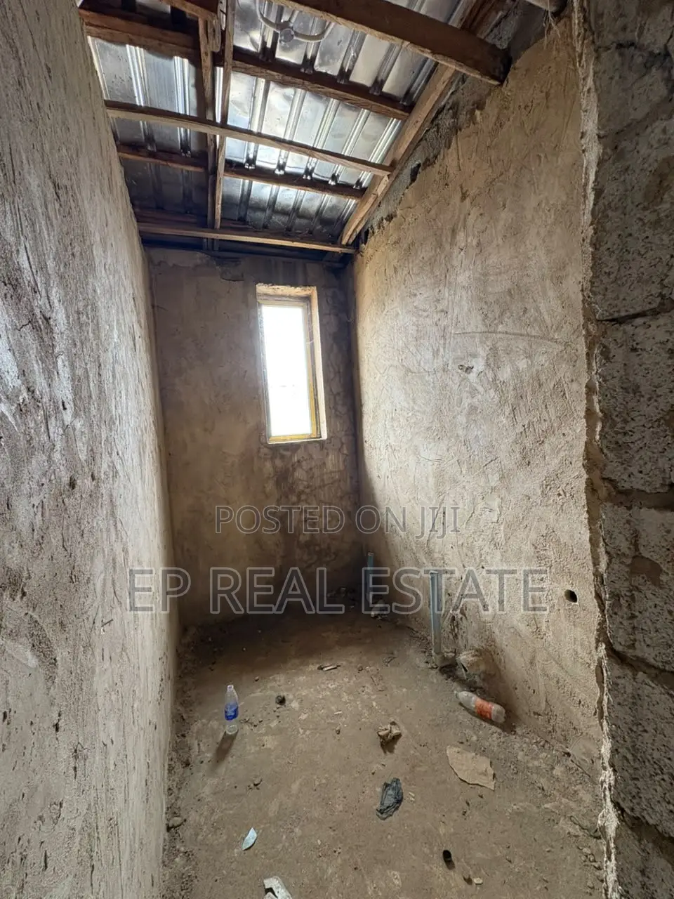 4bdrm Duplex in Apo District for sale in Apo District