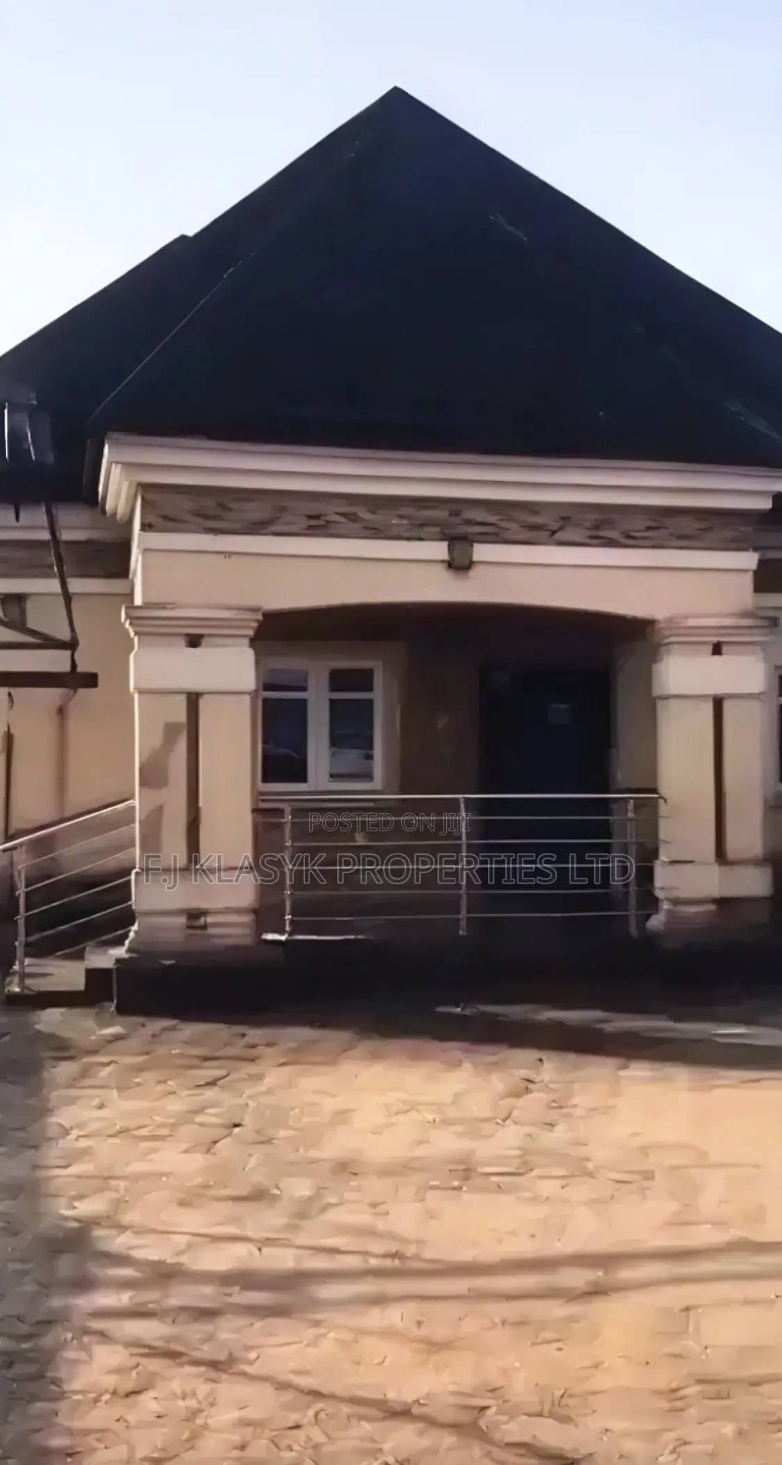 4bdrm Bungalow in Benin City for sale in Benin City
