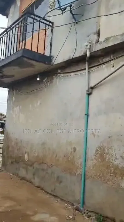 2bdrm Block of Flats in Ijegun for sale in Ijegun