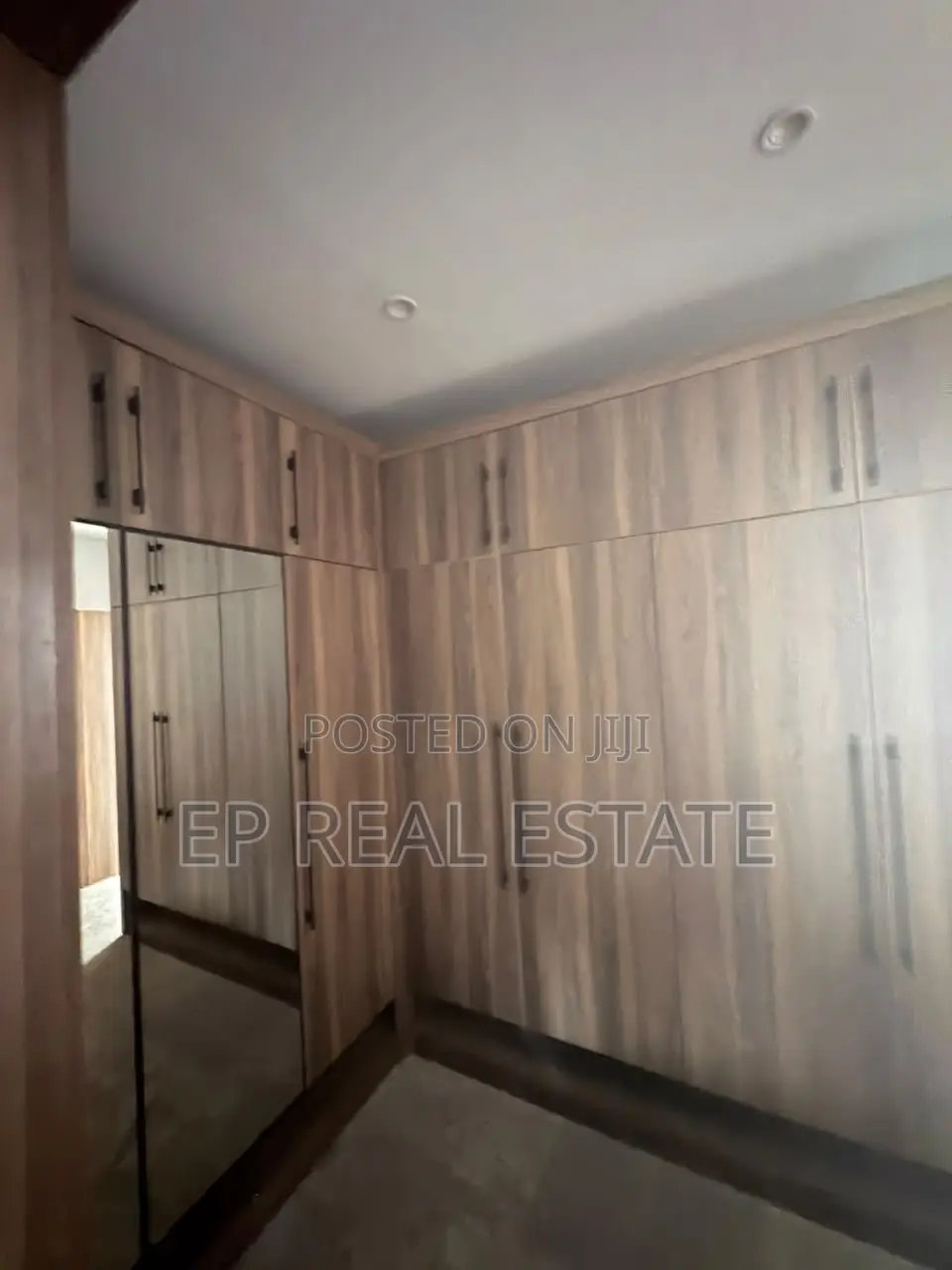 5bdrm Duplex in Maitama for sale in Maitama