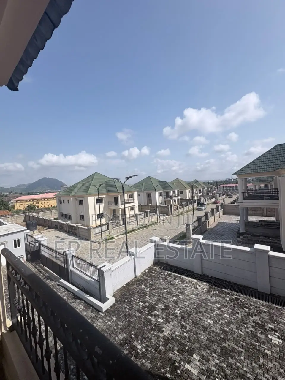 5bdrm Duplex in Maitama for sale in Maitama
