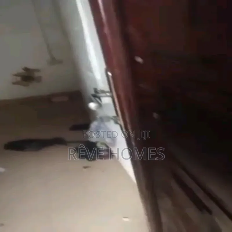 2bdrm Block of Flats in Ebute Metta for rent in Ebute Metta
