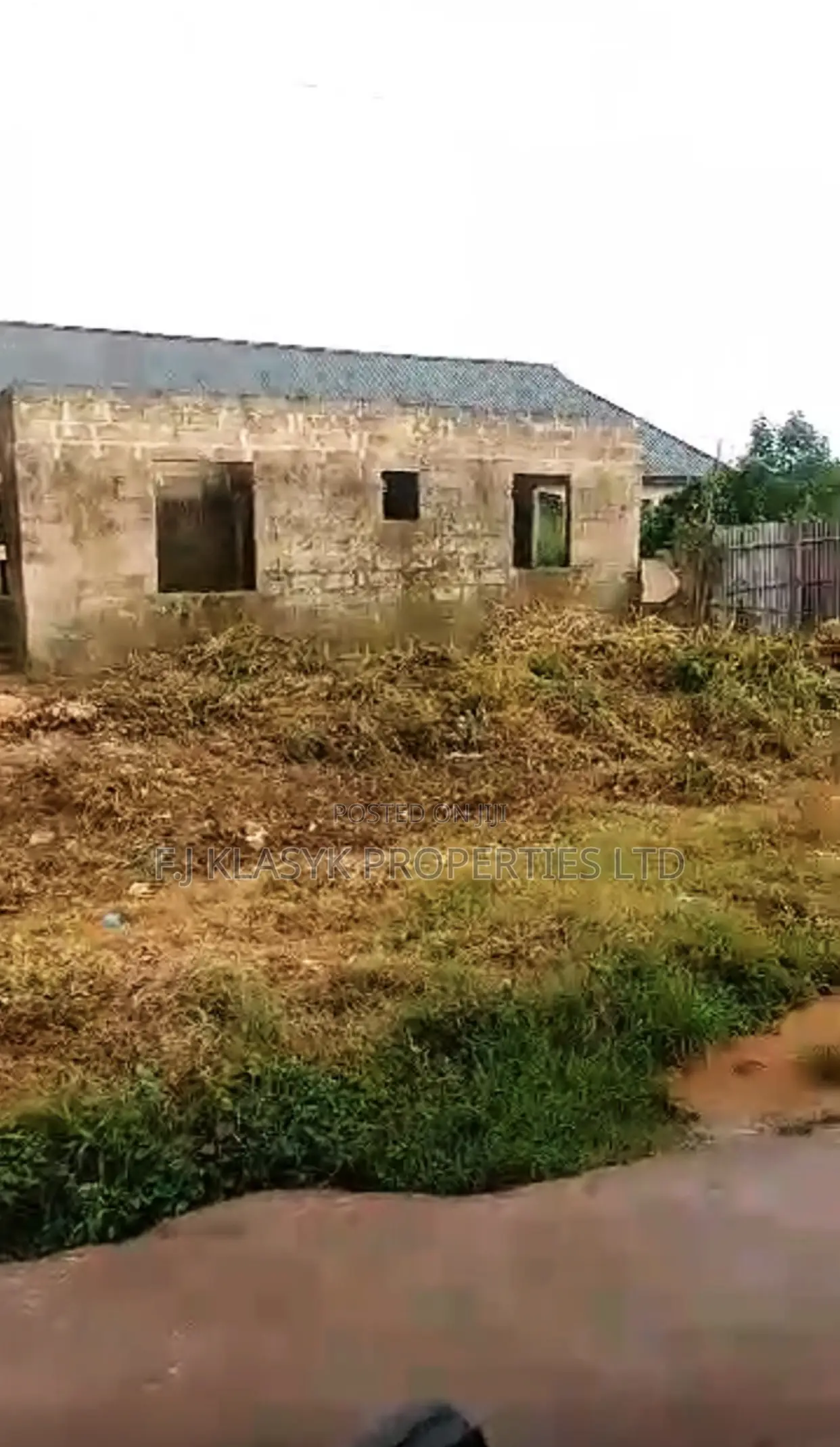 Uncompleted Building on 50/100. On a Corner Piece in Benin City