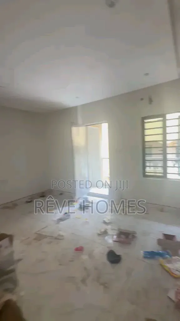 2bdrm Block of Flats in Ogudu Road for rent in Ogudu Road