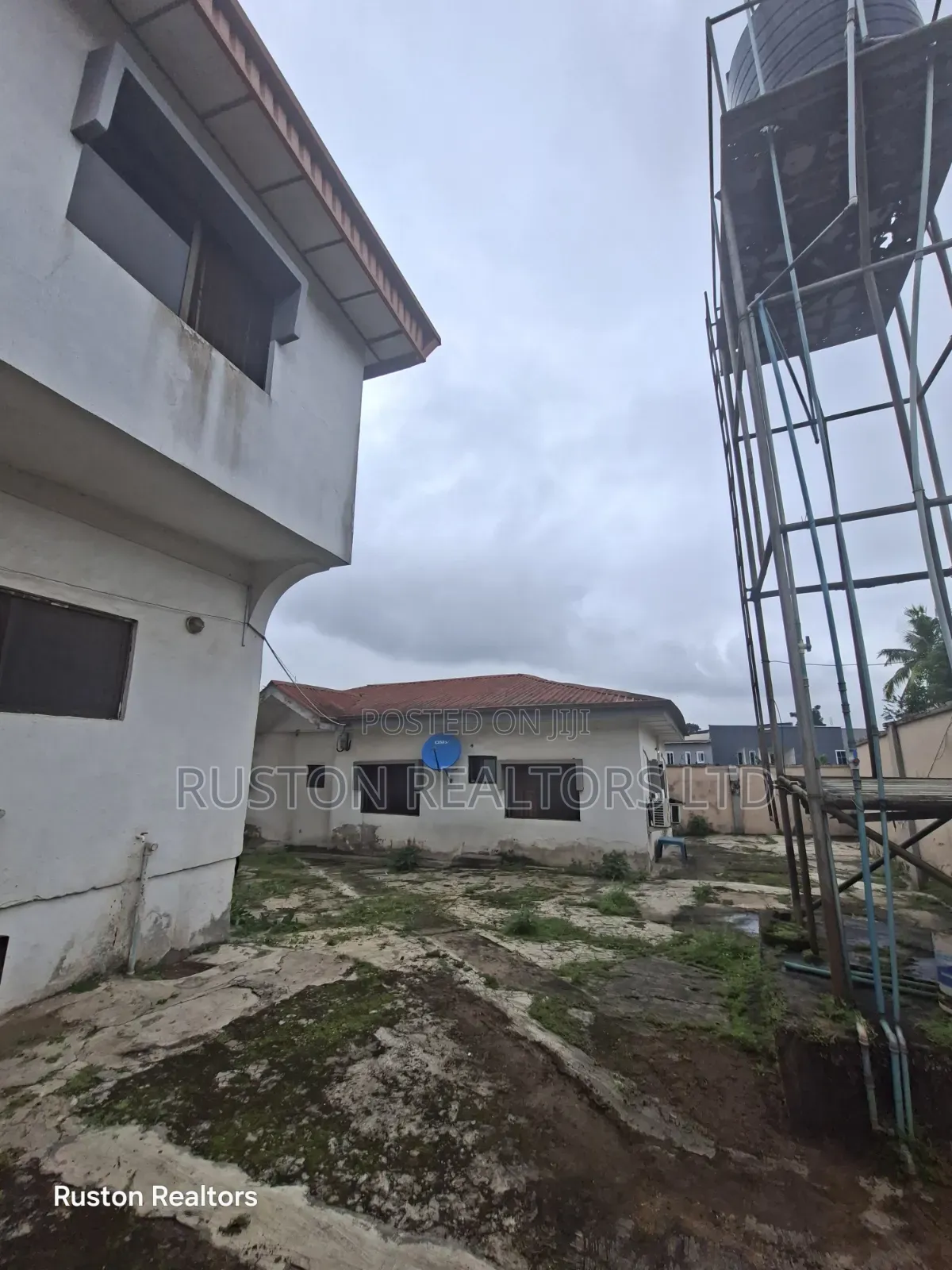 6bdrm House in Agodi for sale in Agodi