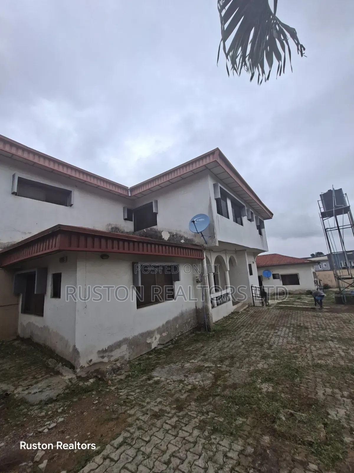 6bdrm House in Agodi for sale in Agodi