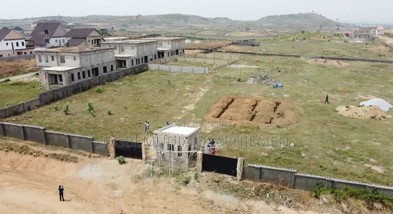 400SQM Estate Land for 4 Bedroom Fully Detached Duplex+BQ With RofO in FHA