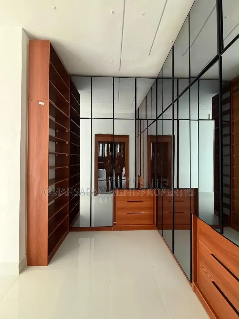 Furnished 4bdrm Duplex in Palm City, Lekki for sale in Lekki