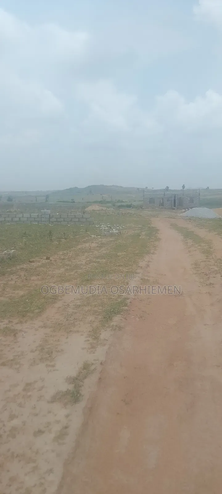 200sqm Estate Land for 4 Bedroom Terrace Duplex With CofO in Idu