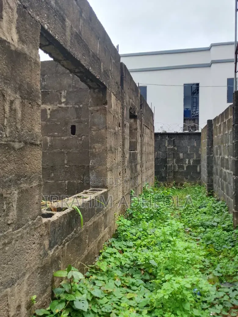 3bdrm Bungalow in Isheri Olofin for sale in Isheri / Egbe Idimu