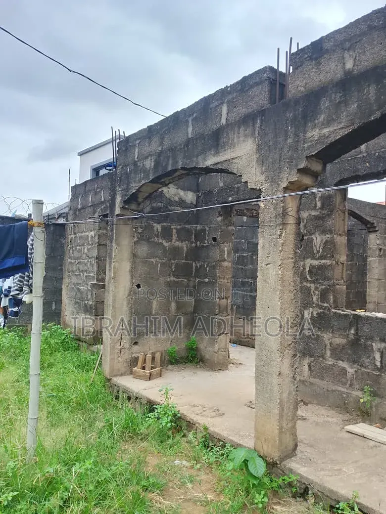 3bdrm Bungalow in Isheri Olofin for sale in Isheri / Egbe Idimu