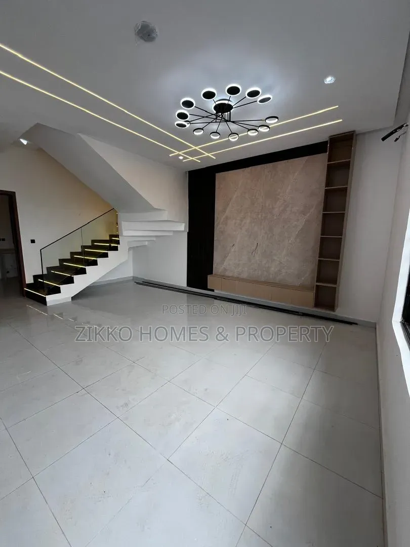 4bdrm Duplex in Ajah for sale in Ado / Ajah