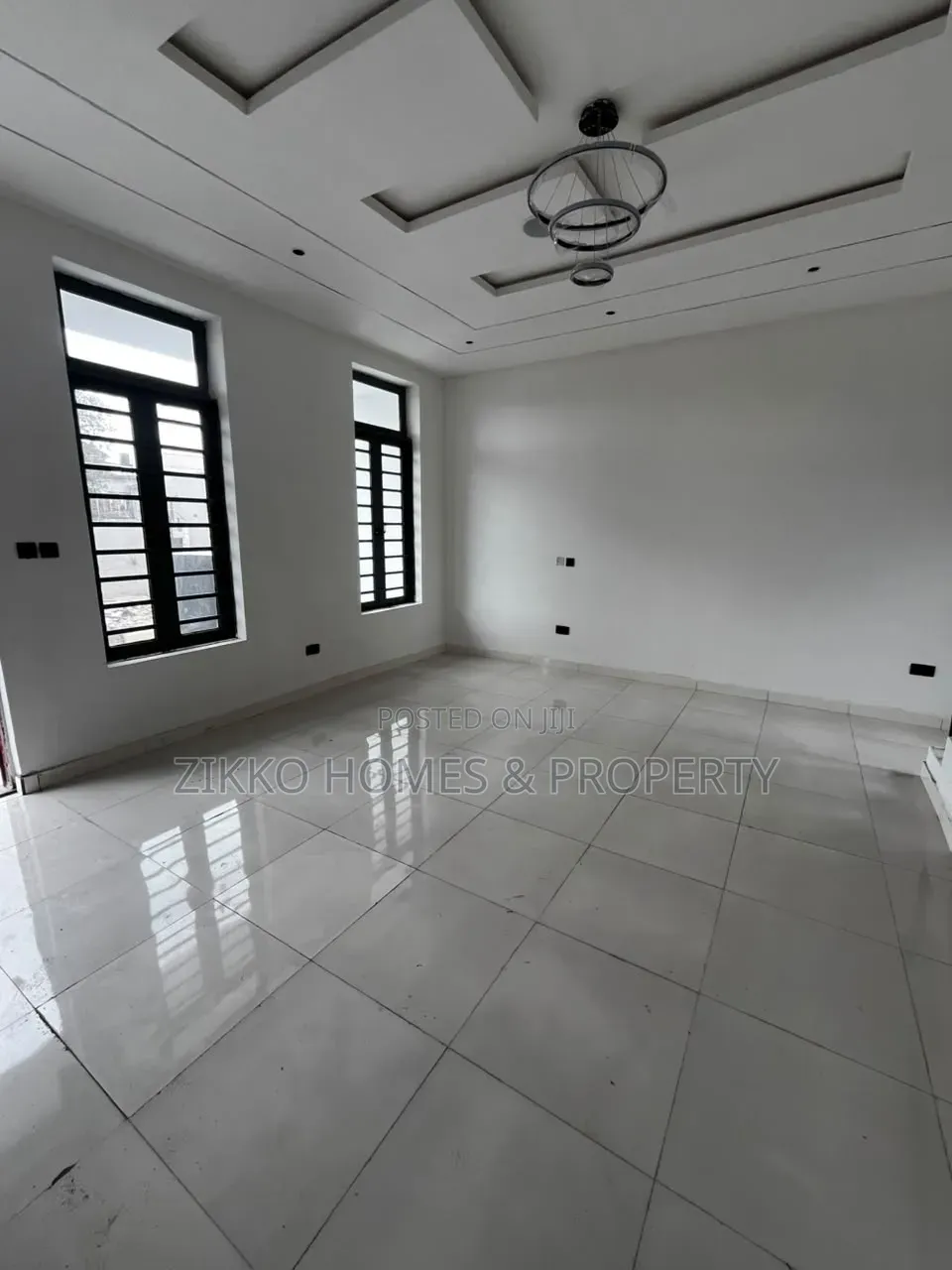 3bdrm Duplex in Sangotedo for sale in Sangotedo