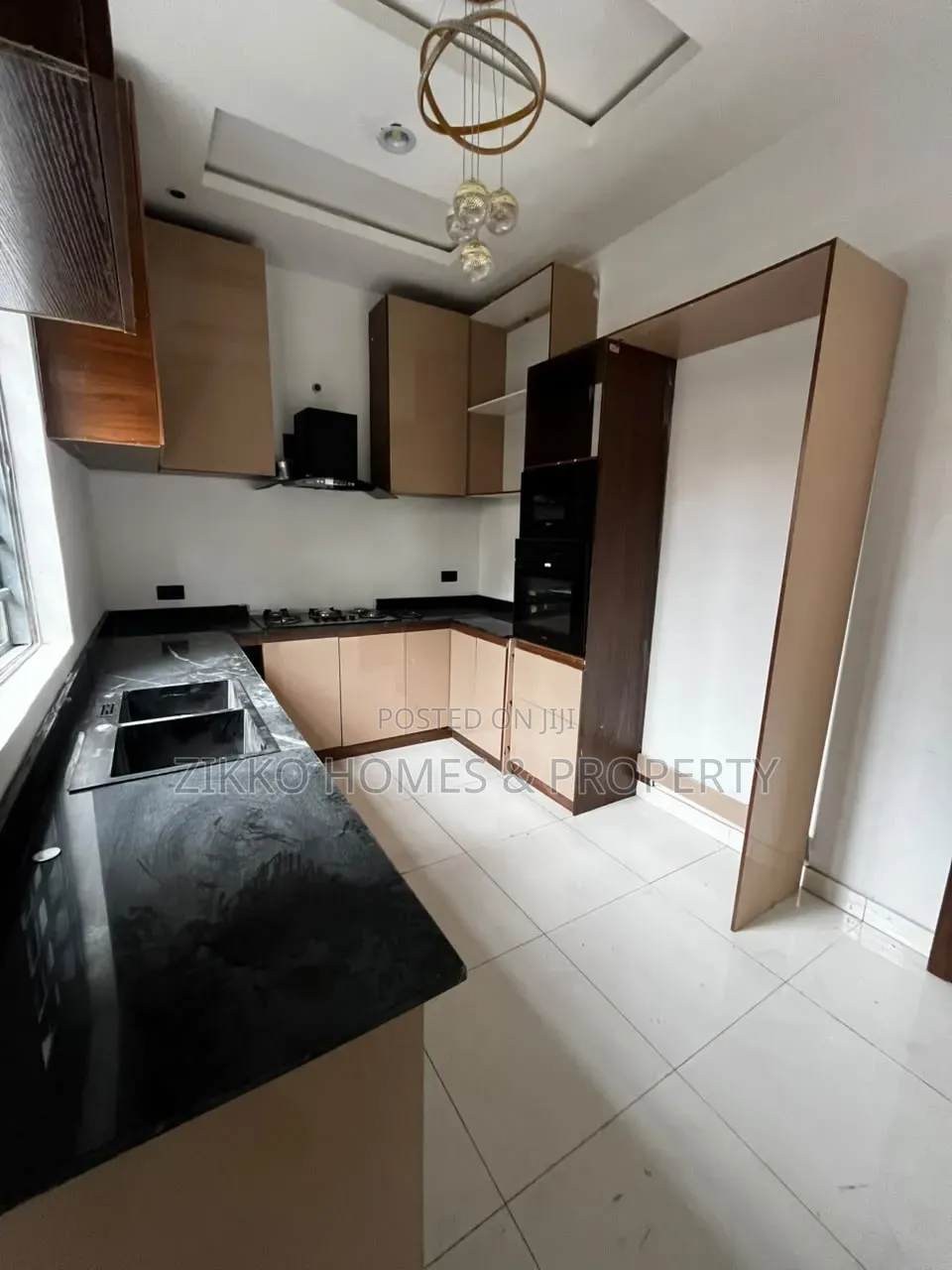 3bdrm Duplex in Sangotedo for sale in Sangotedo
