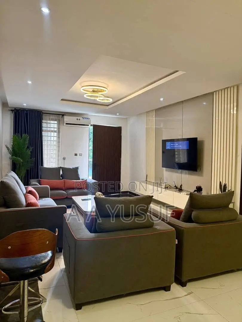 Furnished 2bdrm Apartment in Shoreline Estate, Banana Island for sale in Banana Island