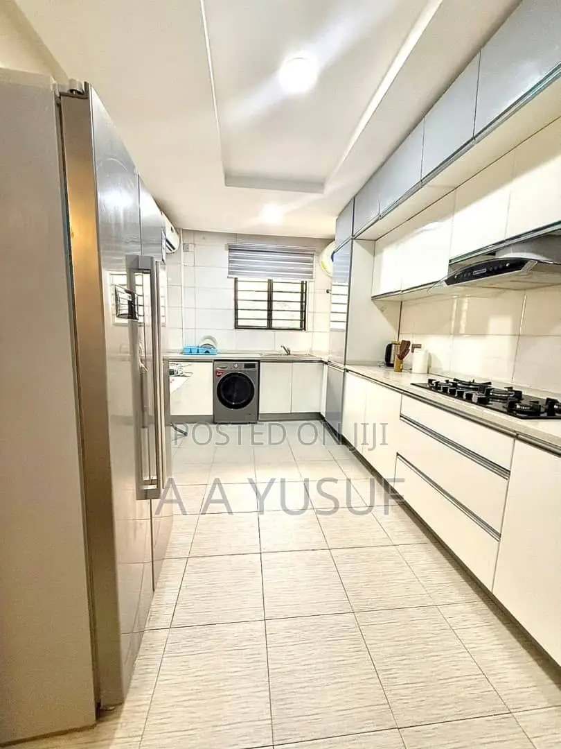 Furnished 2bdrm Apartment in Shoreline Estate, Banana Island for sale in Banana Island
