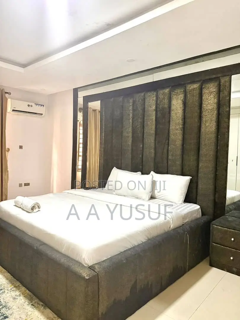 Furnished 2bdrm Apartment in Shoreline Estate, Banana Island for sale in Banana Island