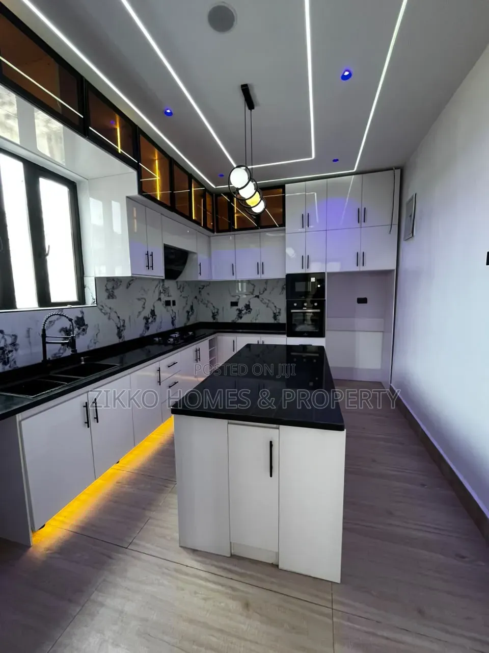 4bdrm Duplex in Ajah for sale in Ado / Ajah
