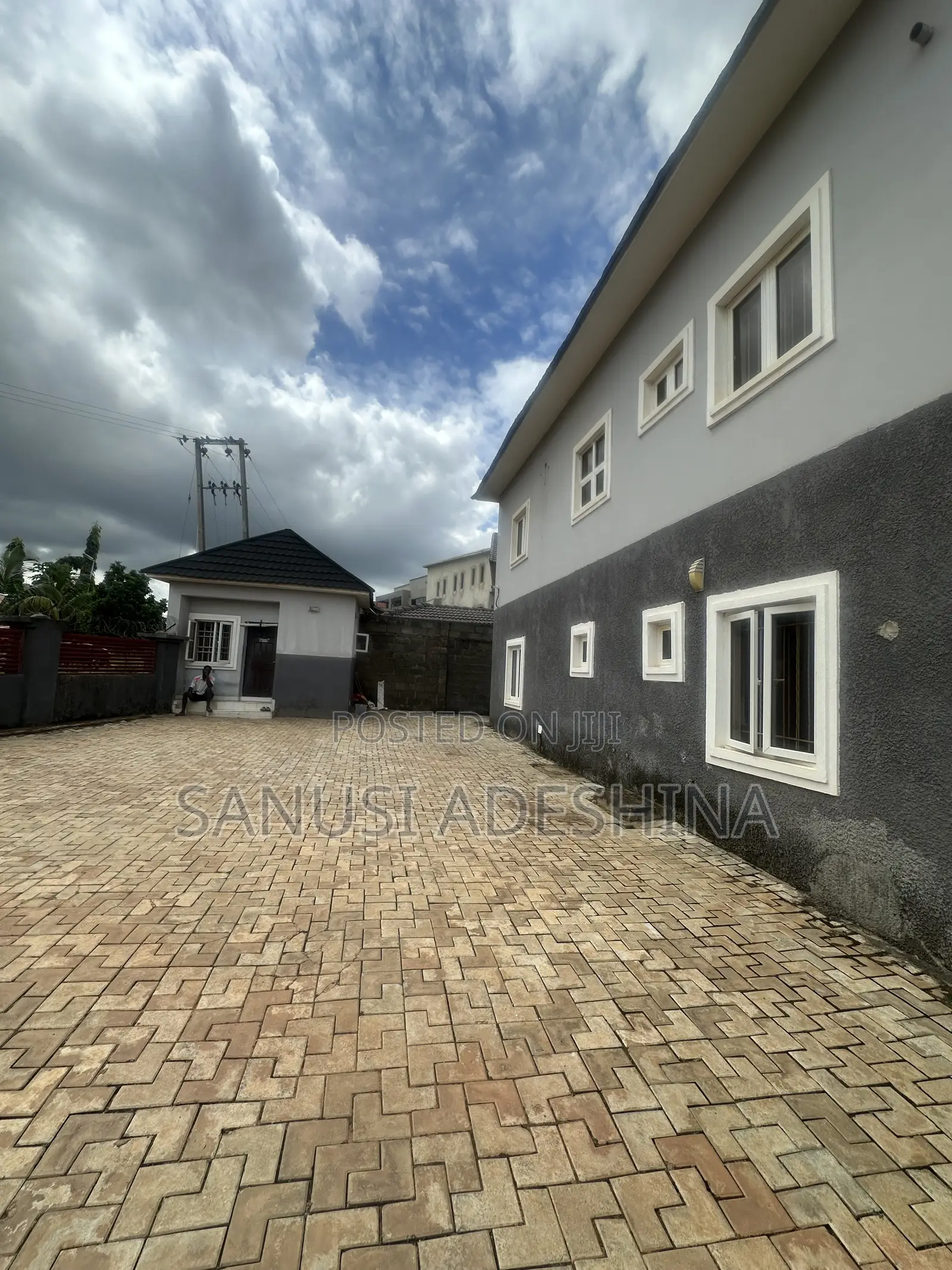 5bdrm Duplex in Life Camp,Fct Abuja for rent in Life Camp
