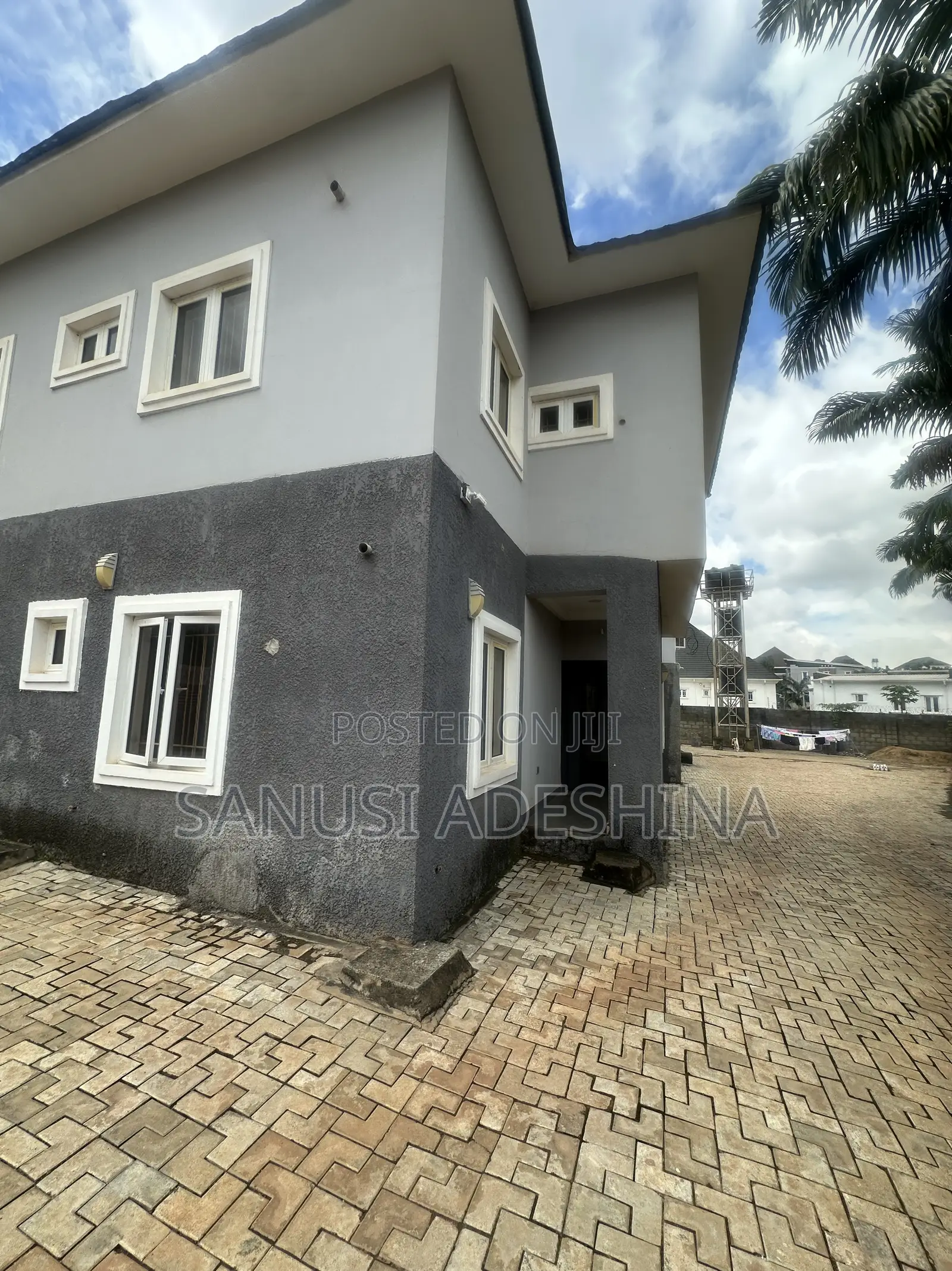 5bdrm Duplex in Life Camp,Fct Abuja for rent in Life Camp