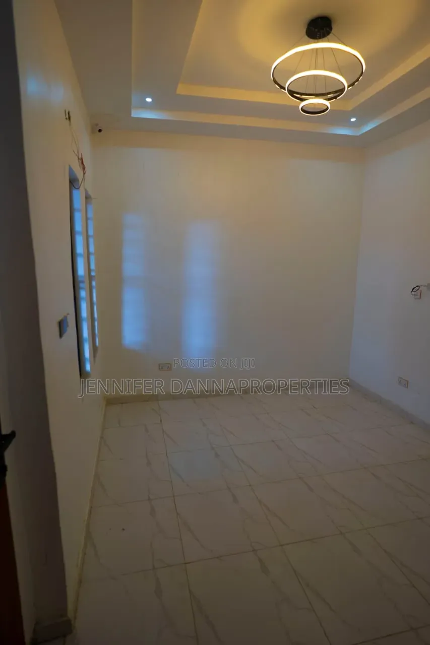 4bdrm Townhouse/Terrace in Lekki Phase 2 for sale in Lekki Phase 2