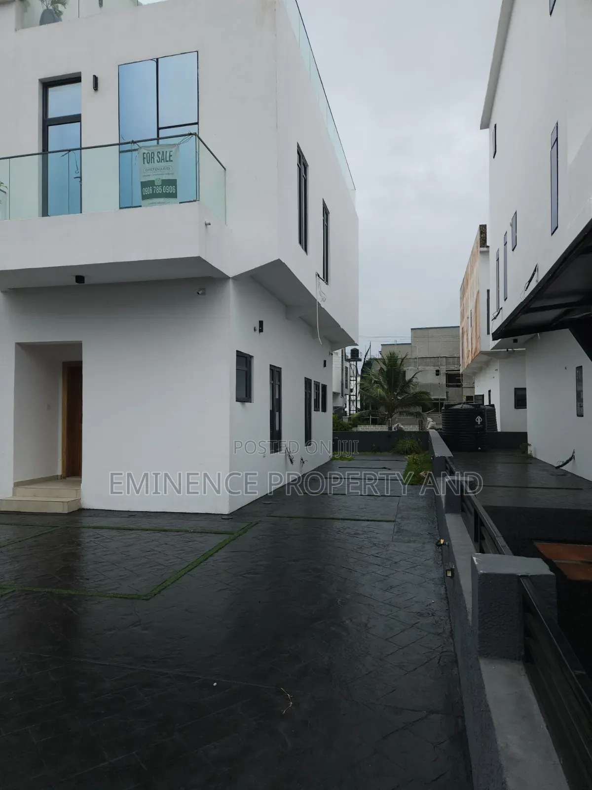 5bdrm Duplex in Victory Park, Jakande for sale in Jakande