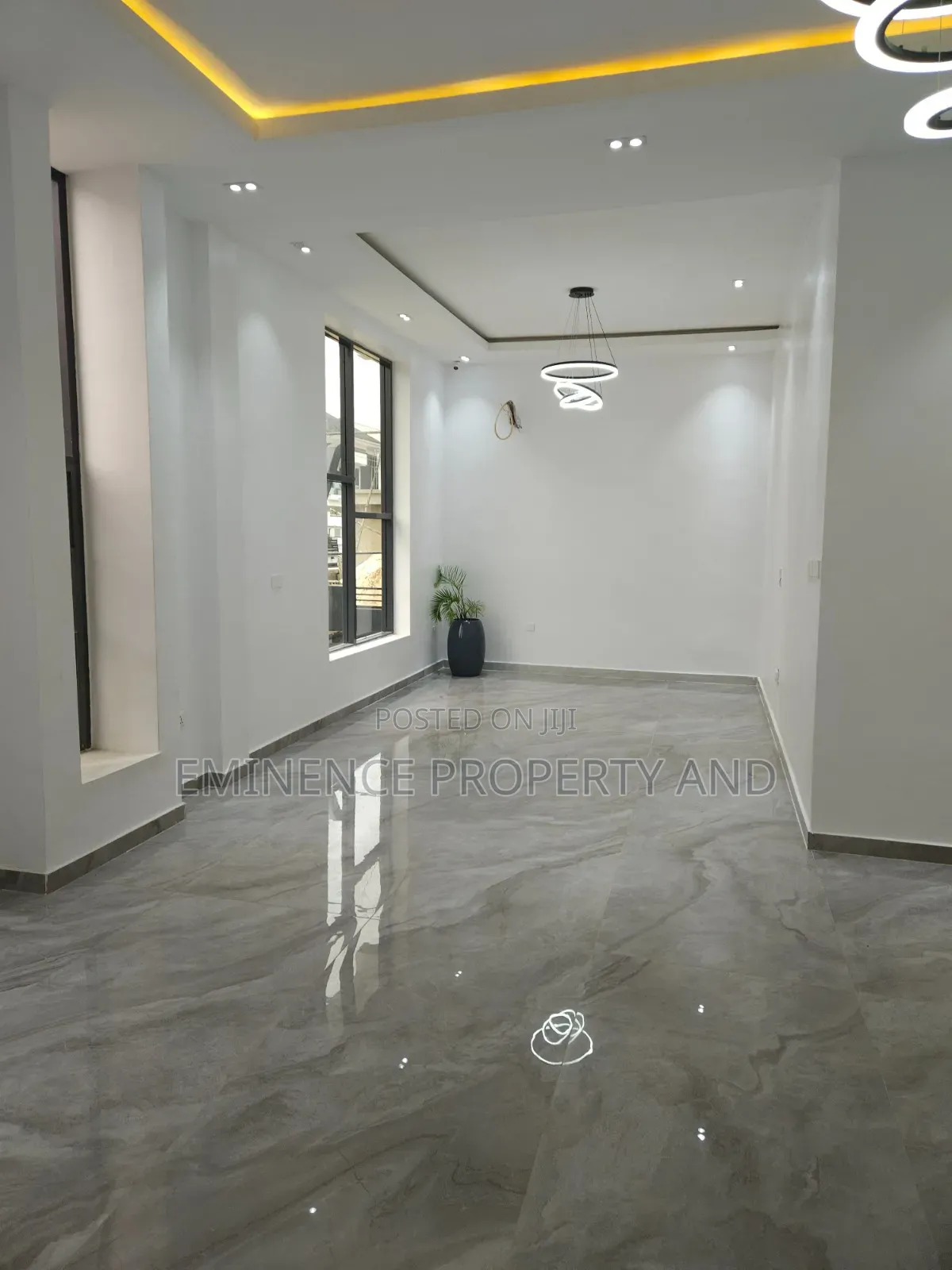 5bdrm Duplex in Victory Park, Jakande for sale in Jakande