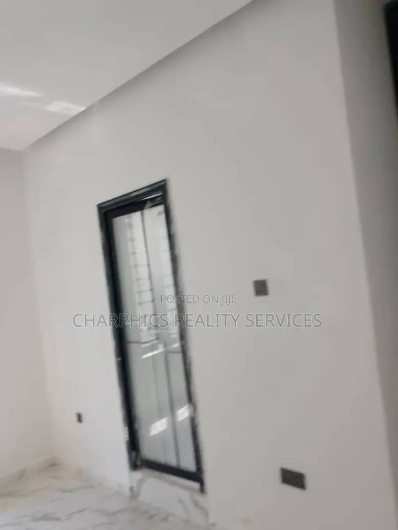 3bdrm Duplex in Erunwe for rent in Erunwe