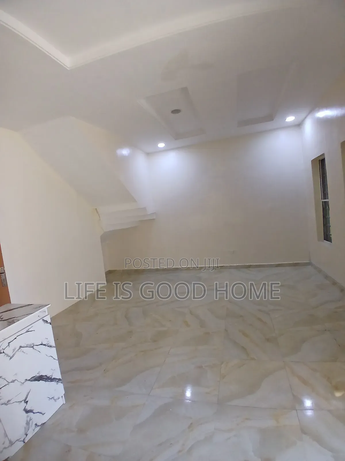 Studio Apartment in Royal  View, Chevron for rent in Chevron