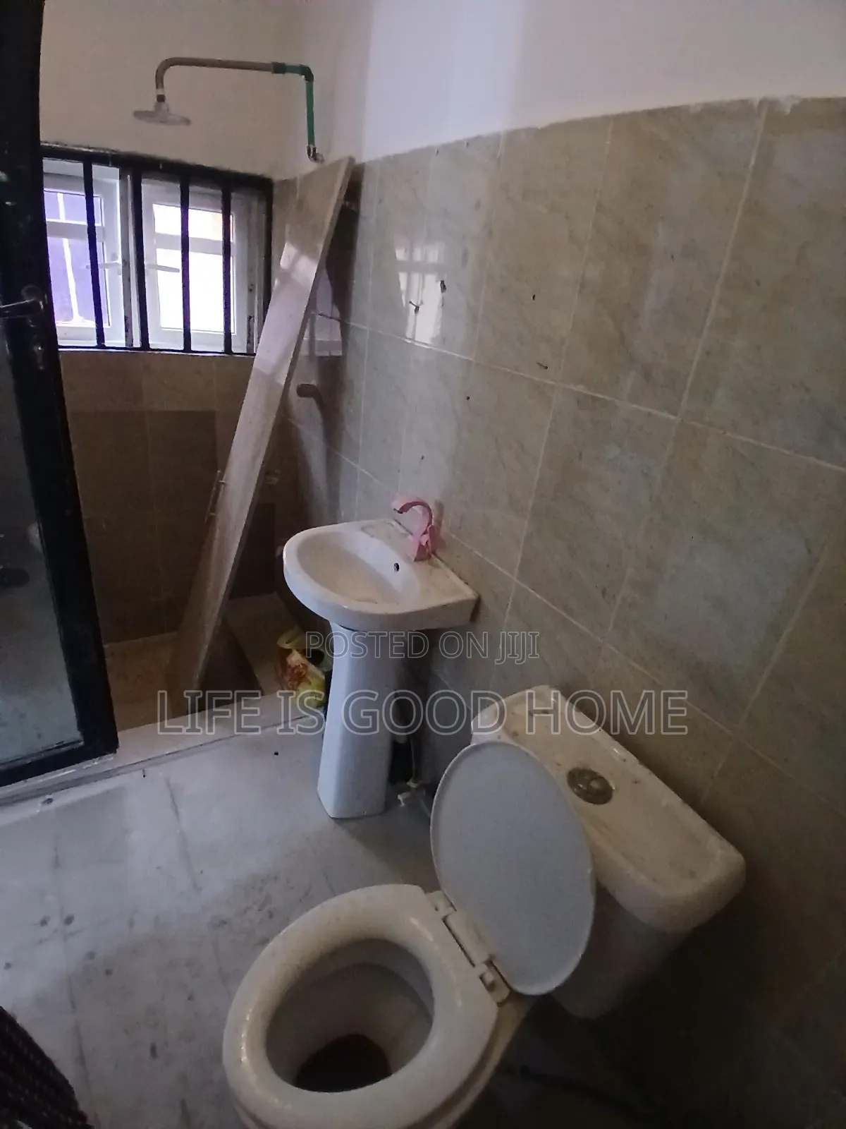 Studio Apartment in City Bay Estate, Ikate for rent in Ikate