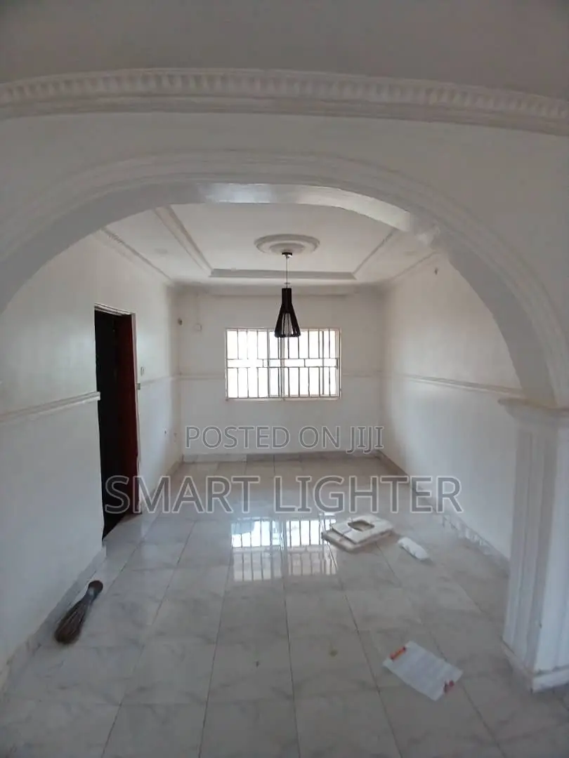 2bdrm Block of Flats in Gwarinpa for sale in Gwarinpa