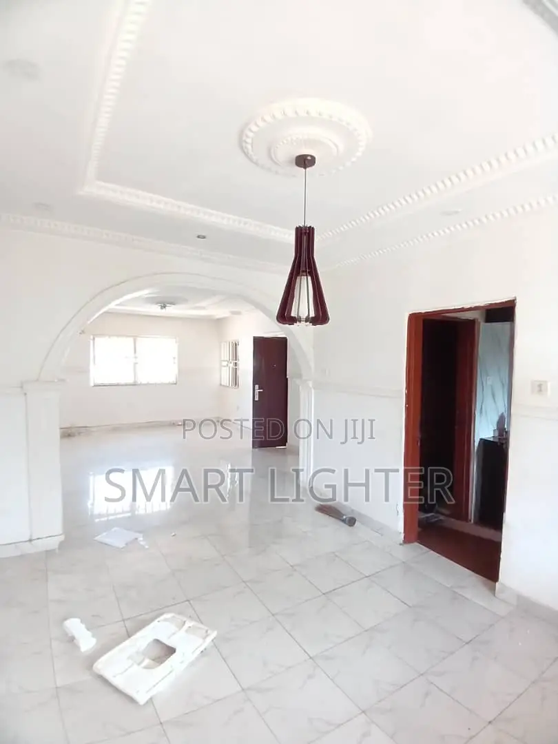 2bdrm Block of Flats in Gwarinpa for sale in Gwarinpa