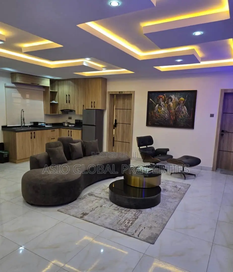 2-Bedroom Luxury Apartment Airport Road, Ikeja in Isolo