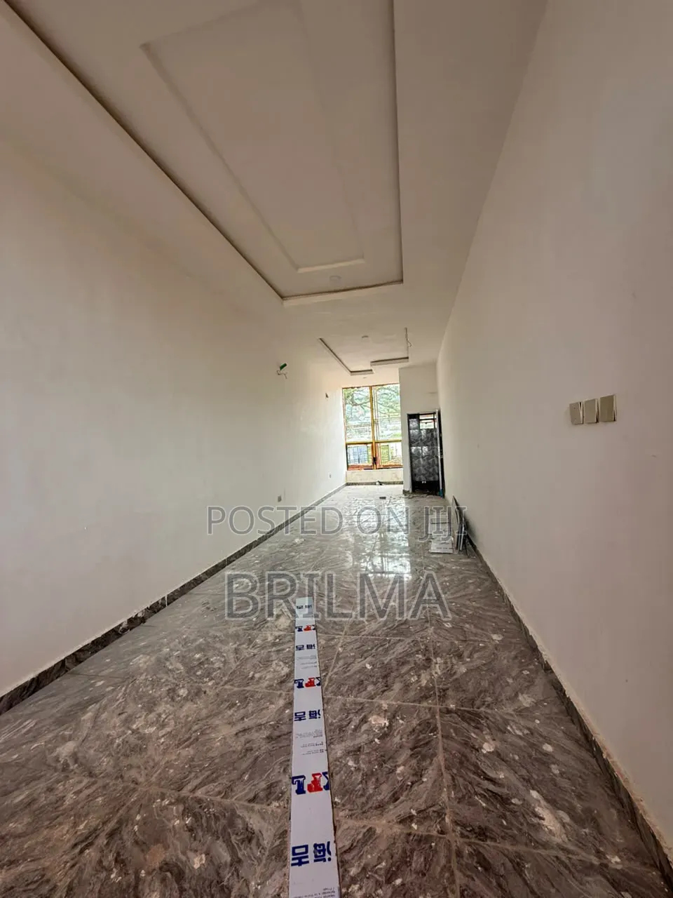 Shop and Office Space in Gwarimpa for Sale in Life Camp