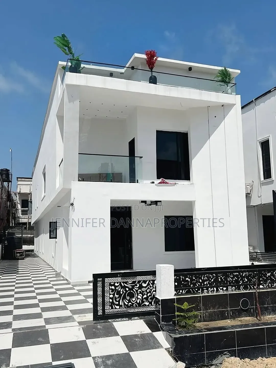 5bdrm Duplex in Ikota for sale in Ikota