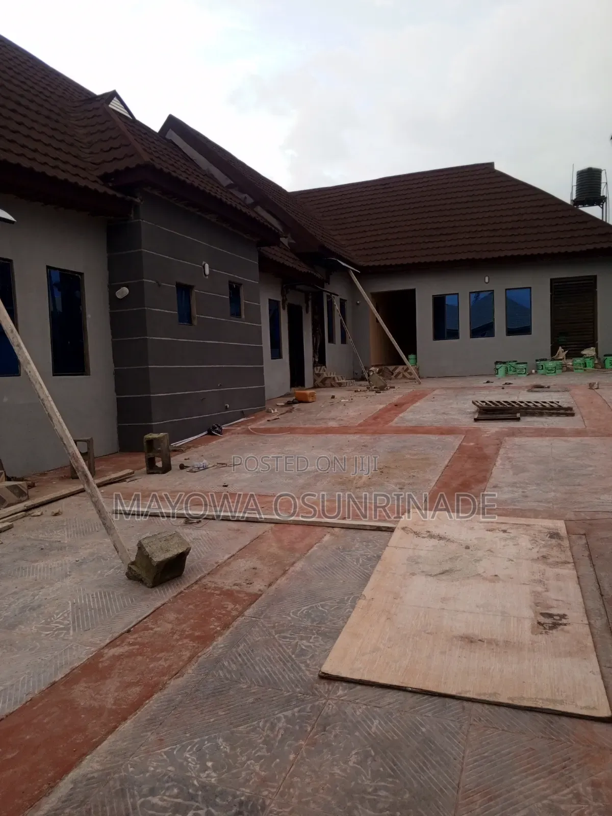 2bdrm Room & Parlour in Ologuneru for rent in Ologuneru