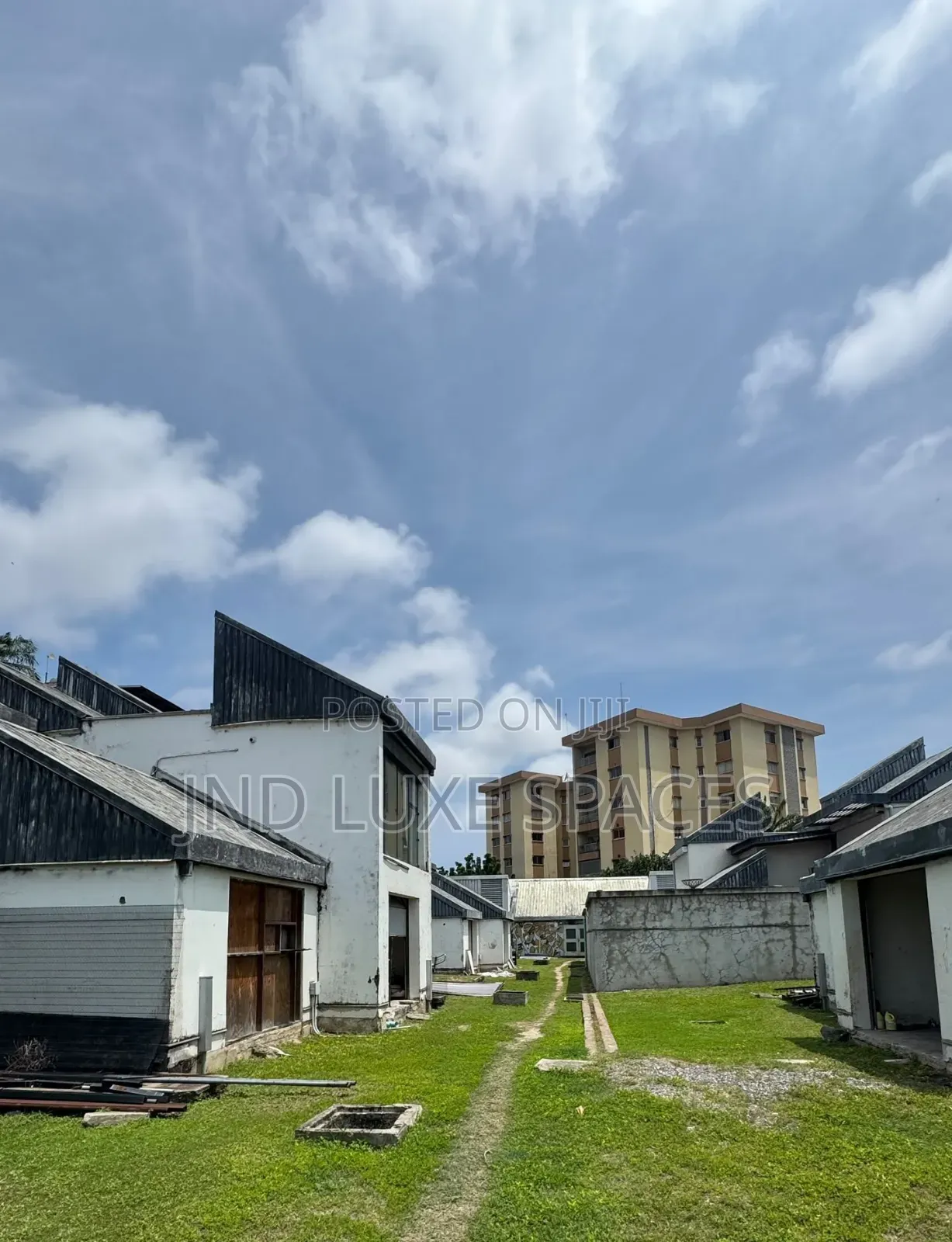 Tastefully Built Commercial Space Six Bedroom in Old Ikoyi