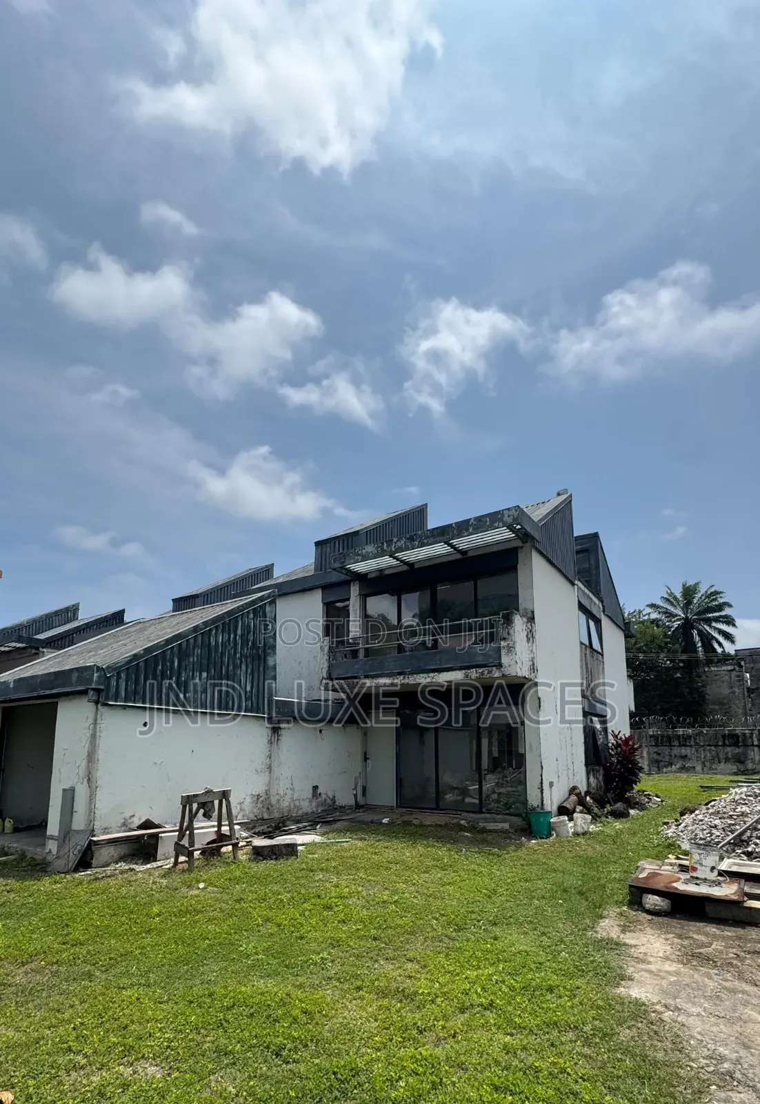 Tastefully Built Commercial Space Six Bedroom in Old Ikoyi