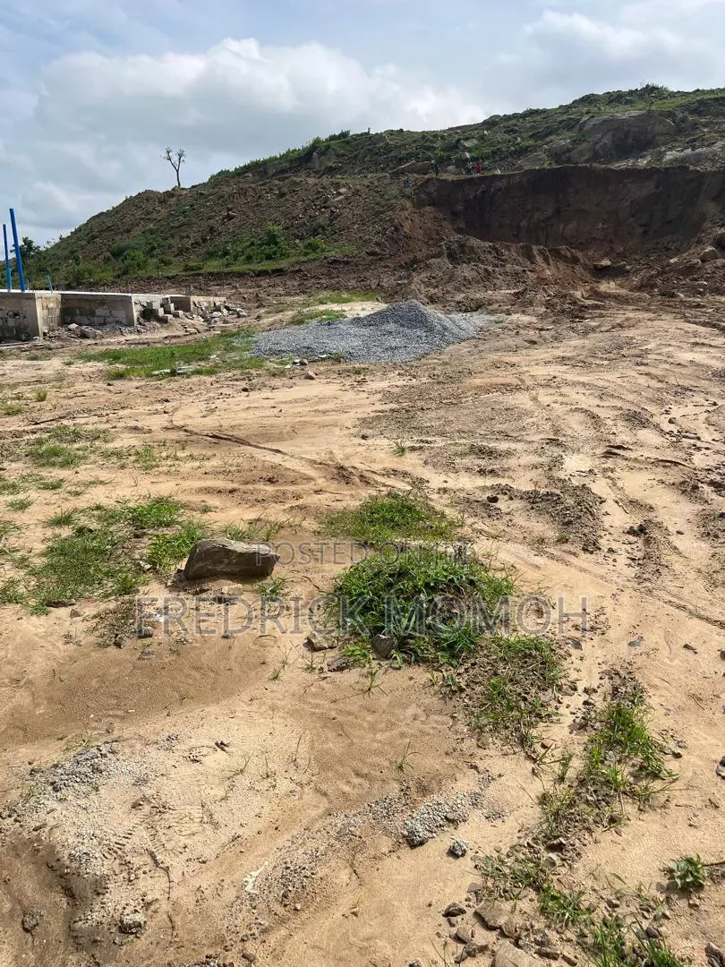 R of O Land for Sale at Jikwoyi FCT in Phase 2 / Jikwoyi