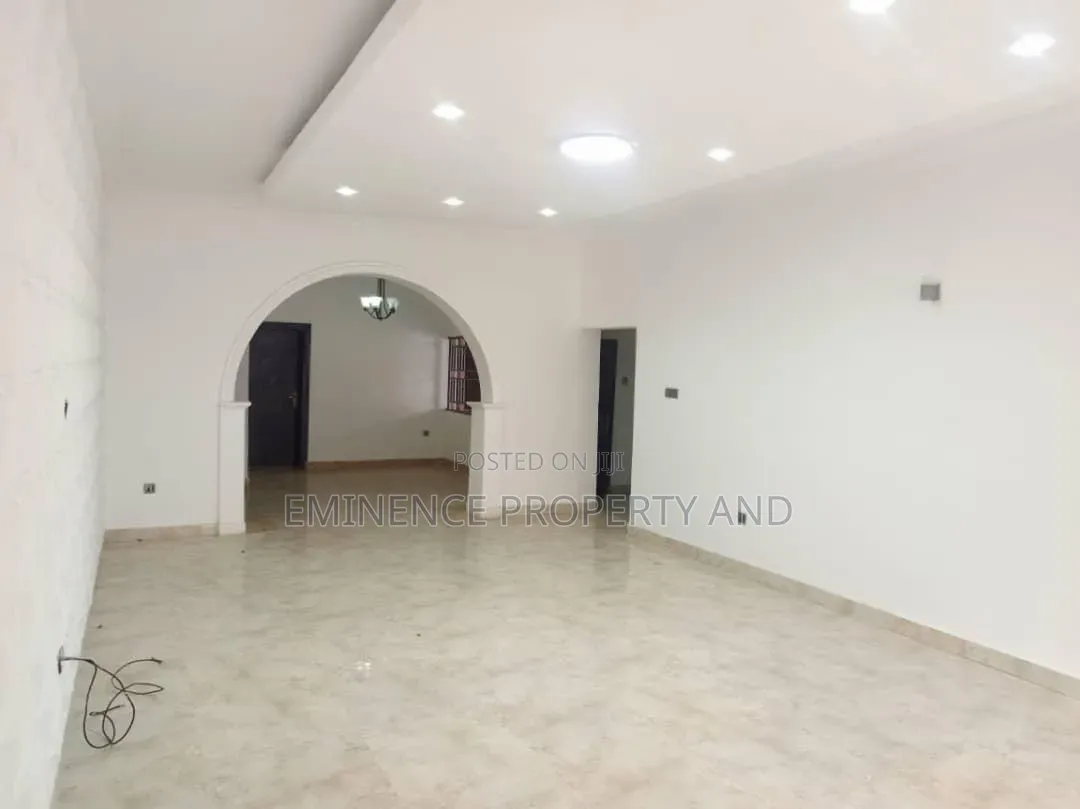 3bdrm Apartment in Lekki Phase 1 for rent in Lekki Phase 1
