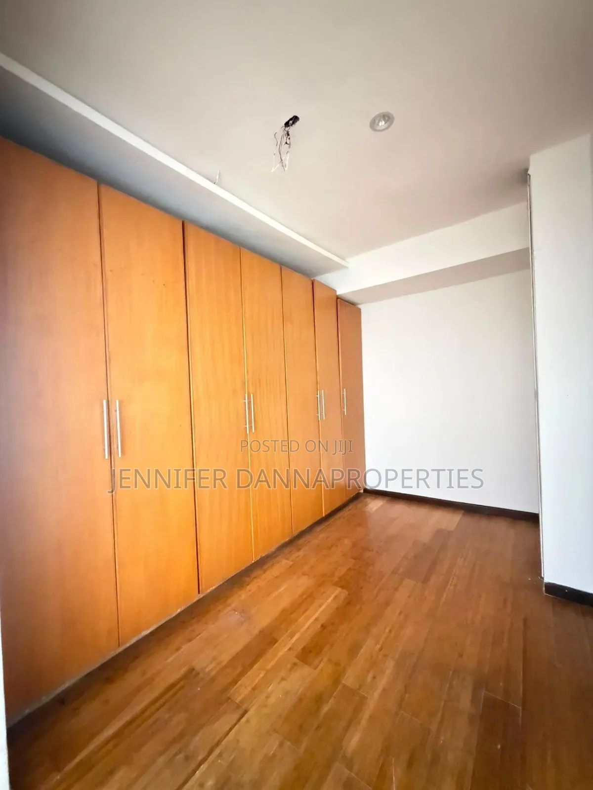 4bdrm Duplex in Ademola Adetokunbo for sale in Ademola Adetokunbo