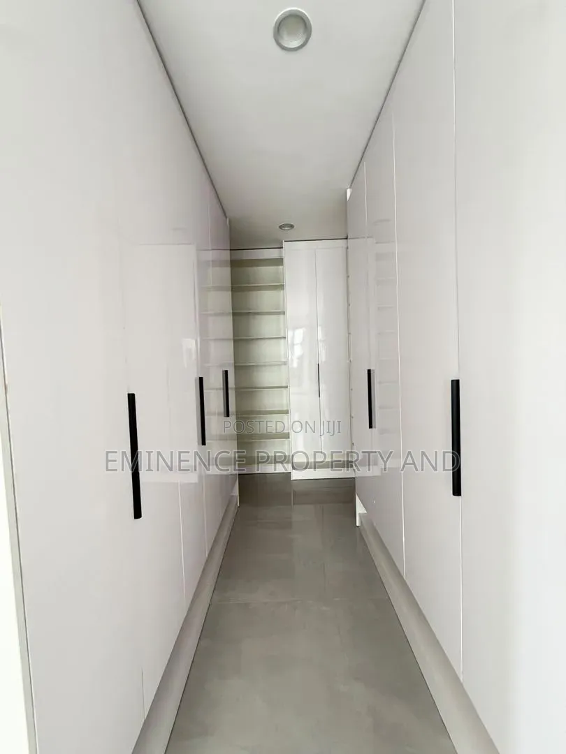 5bdrm Duplex in Old Ikoyi for sale in Old Ikoyi