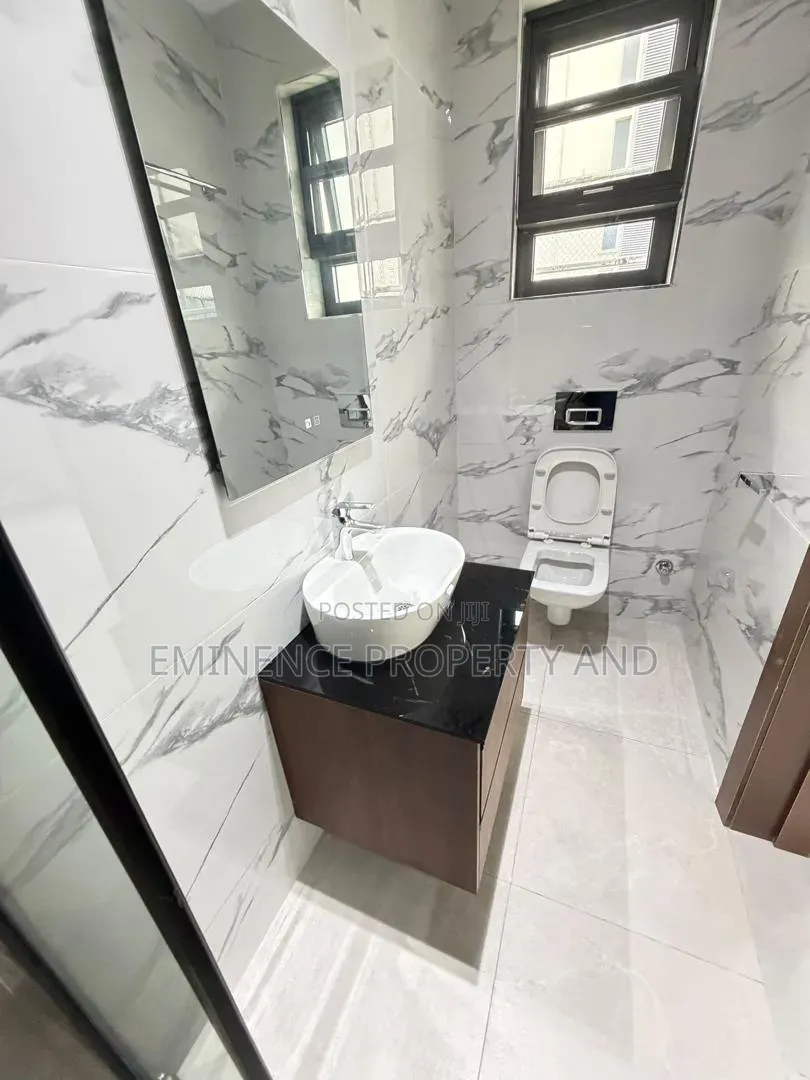 5bdrm Duplex in Old Ikoyi for sale in Old Ikoyi