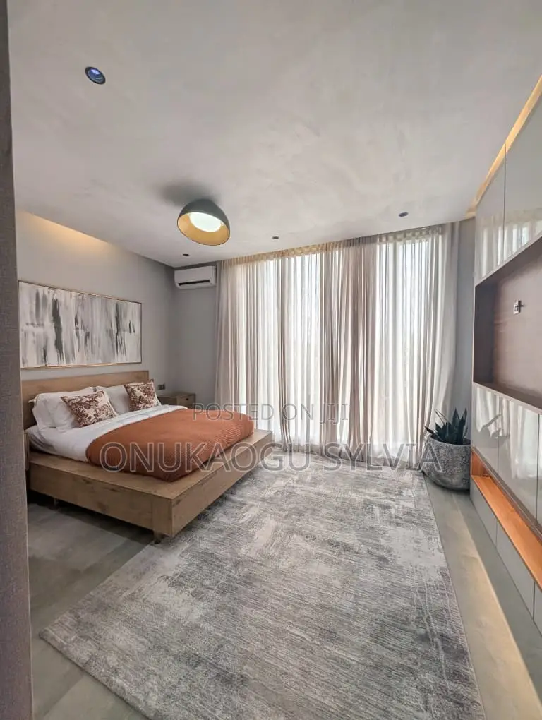 3 Bedroom Minimalist Cottage With Pool in Epe