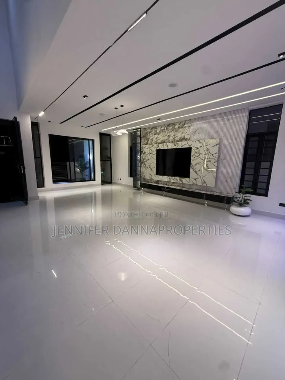 5bdrm Duplex in Ado / Ajah for sale in Ado / Ajah