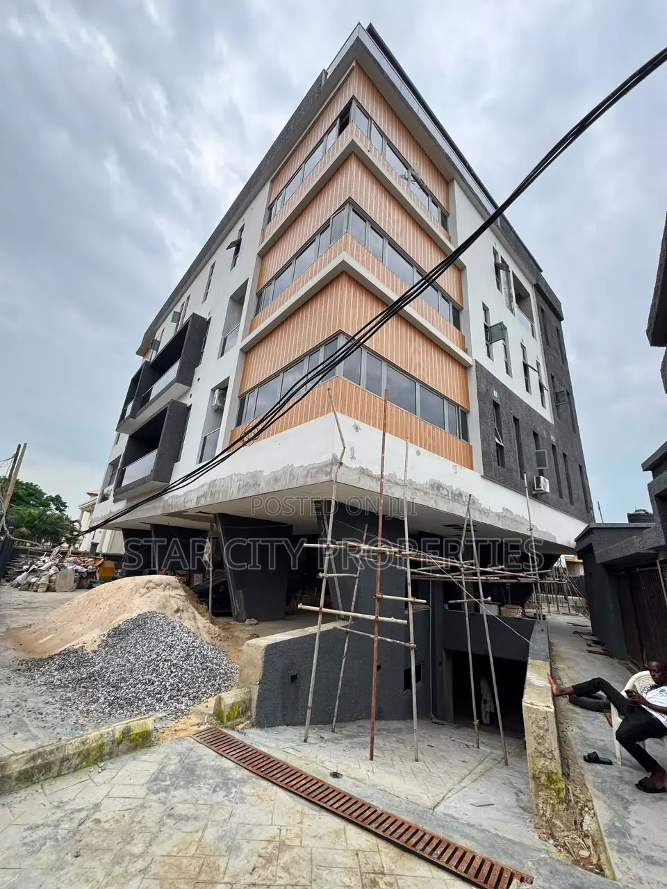 3bdrm Apartment in Maryland for sale in LSDPC Maryland Estate